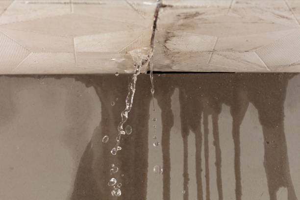 Professional Burst Pipe Cleanup technician working in Cougar, WA